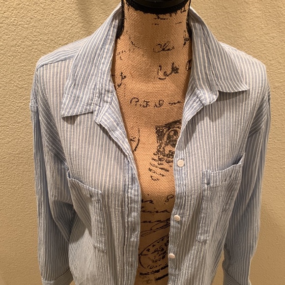 Women’s H&M Striped Button Down Long Sleeve Top - Picture 4 of 10